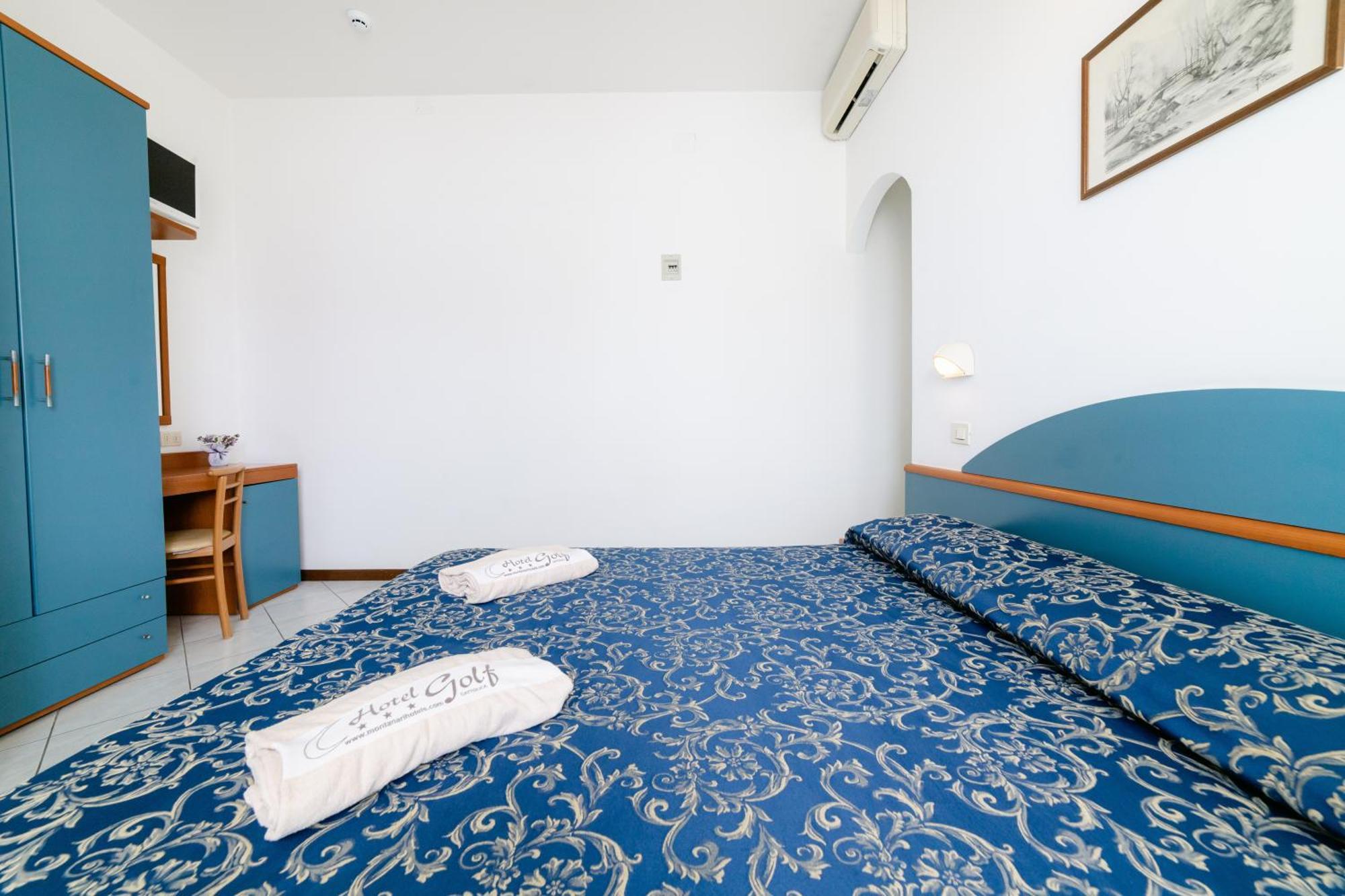 Golf Hotel